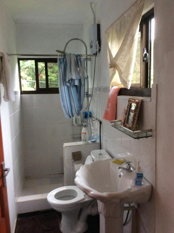 Papayas Self Catering Room Victoria Ngoại thất bức ảnh